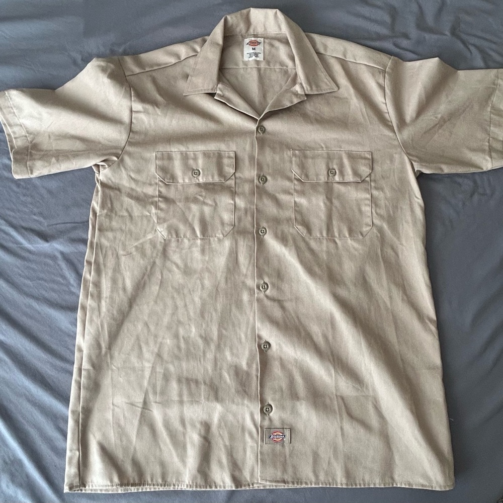 Dickies Men’s Medium Tan Casual Button Down Shirt Short Sleeve